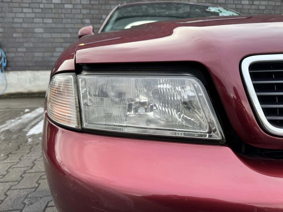 Audi A4 B5 original Scheinwerfer vorn rechts Hersteller Bosch ohne Nebelscheinwerfer Bj.1998